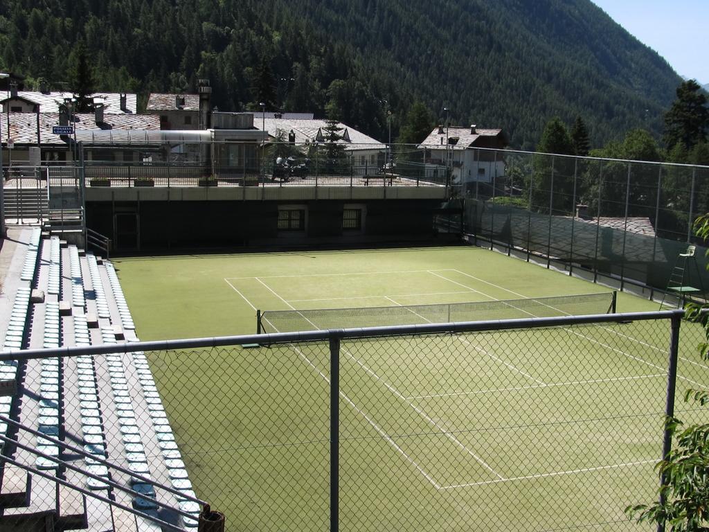Miramonti Hotel Valtournenche Kültér fotó