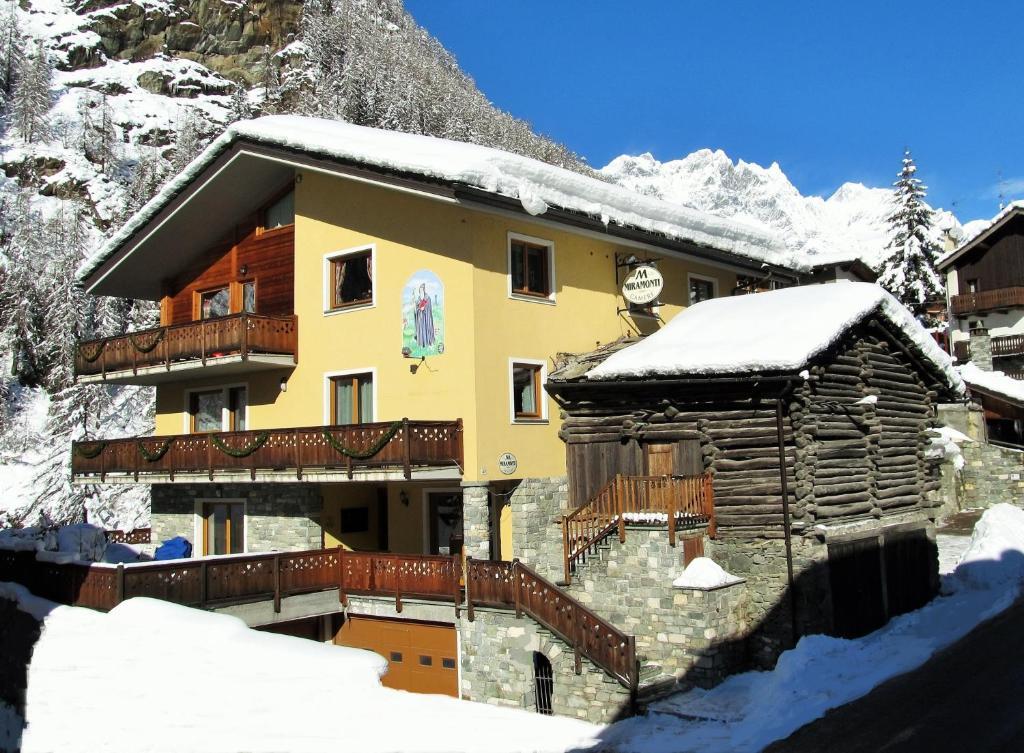 Miramonti Hotel Valtournenche Kültér fotó