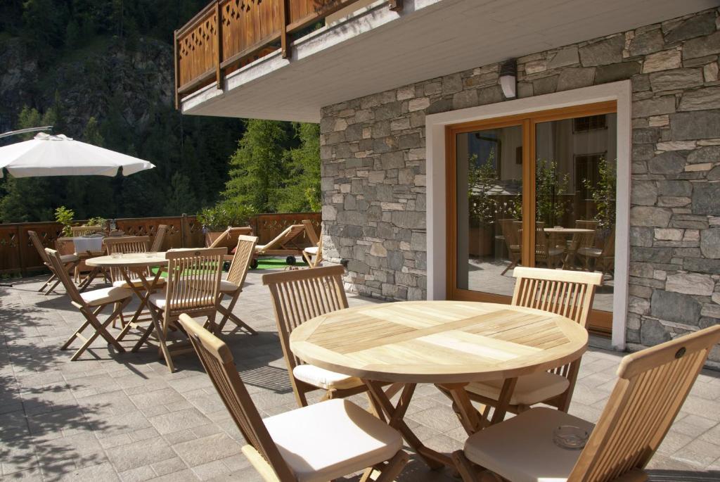Miramonti Hotel Valtournenche Kültér fotó
